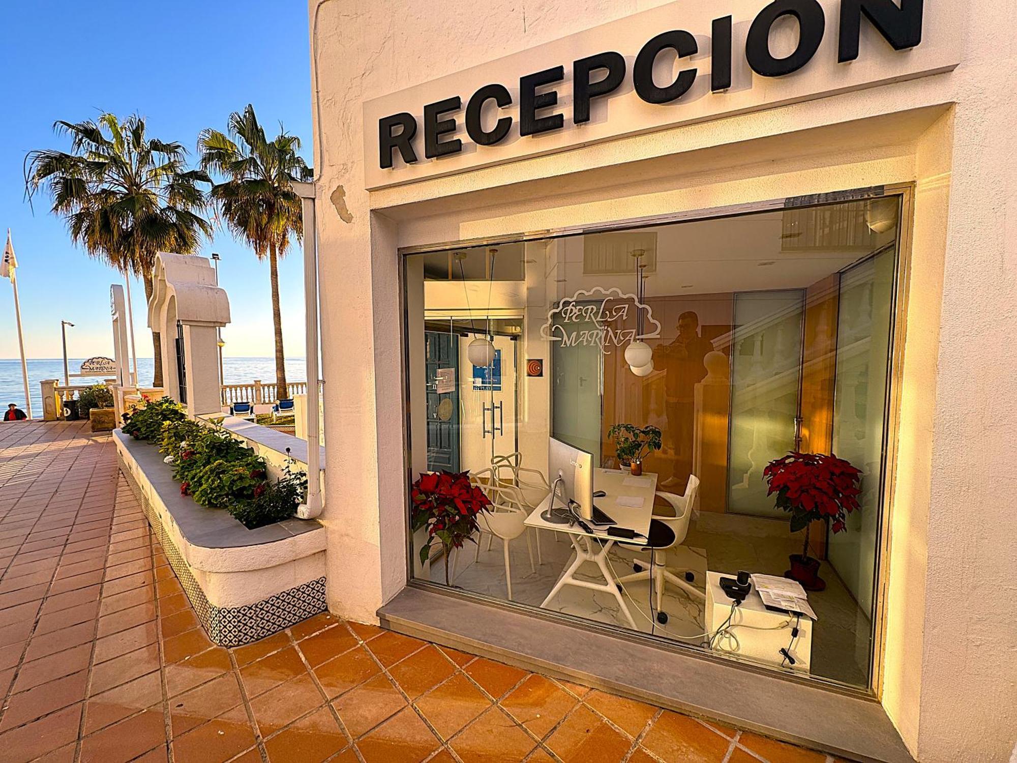 Apartamentos Perla Marina Nerja Exterior foto